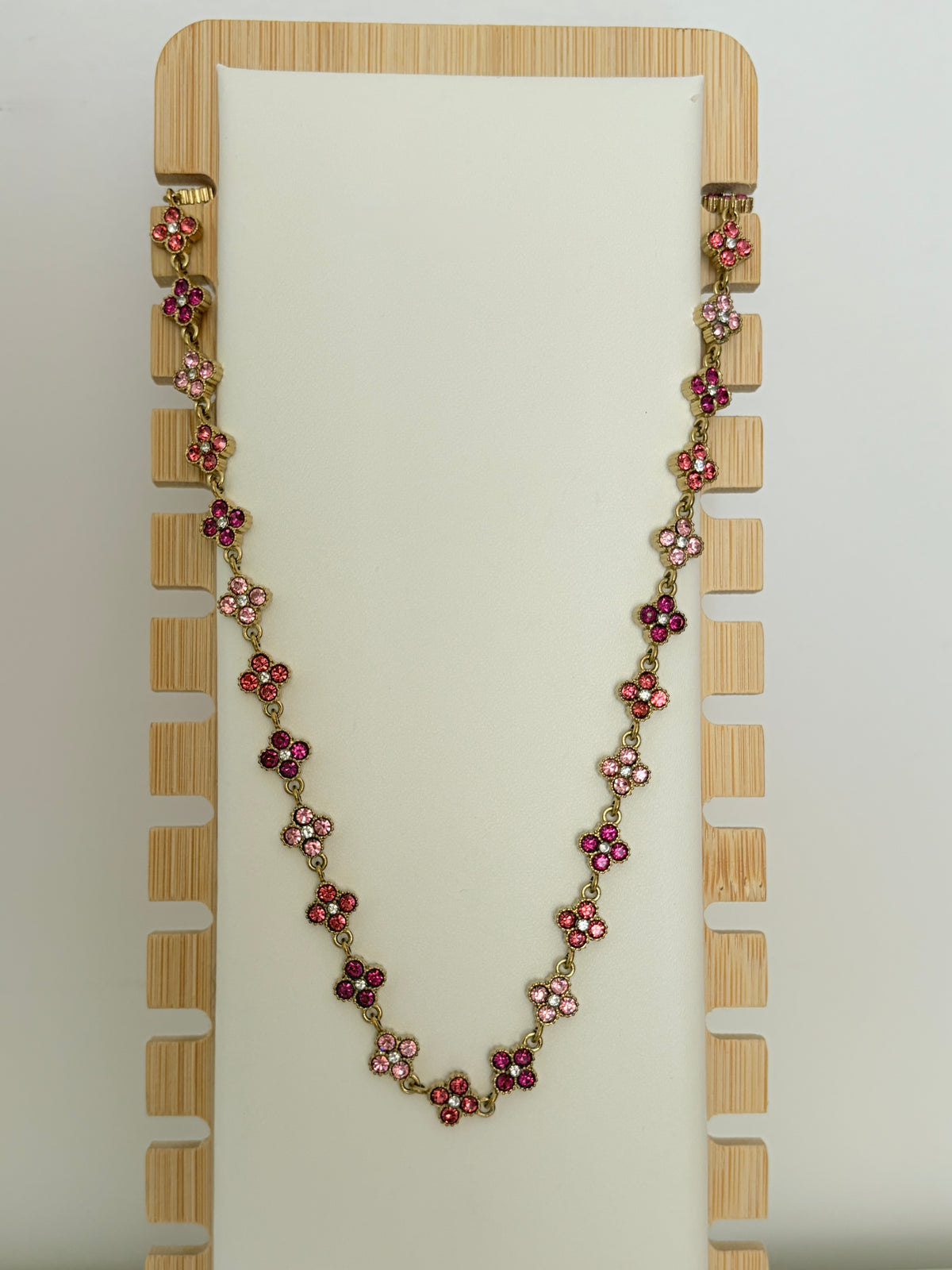 Collier Lys rose